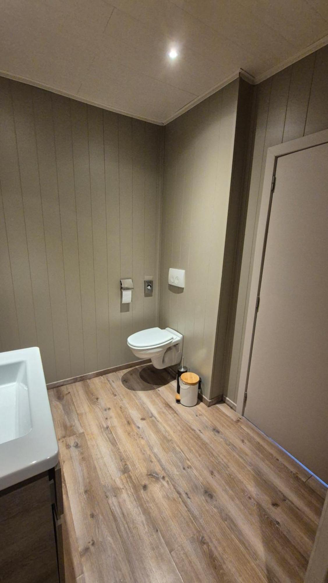 B&B De Dulle Koe Waregem Bagian luar foto