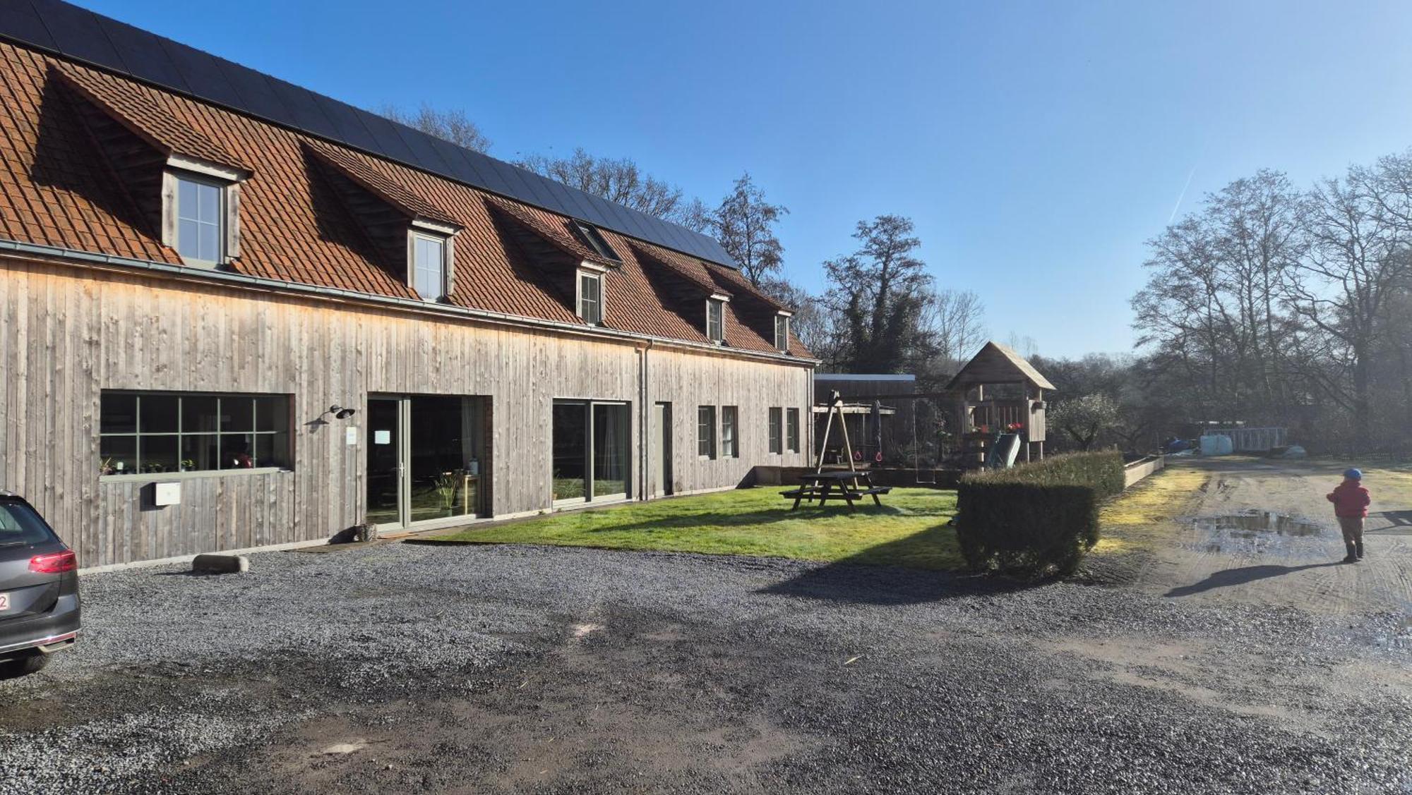 B&B De Dulle Koe Waregem Bagian luar foto