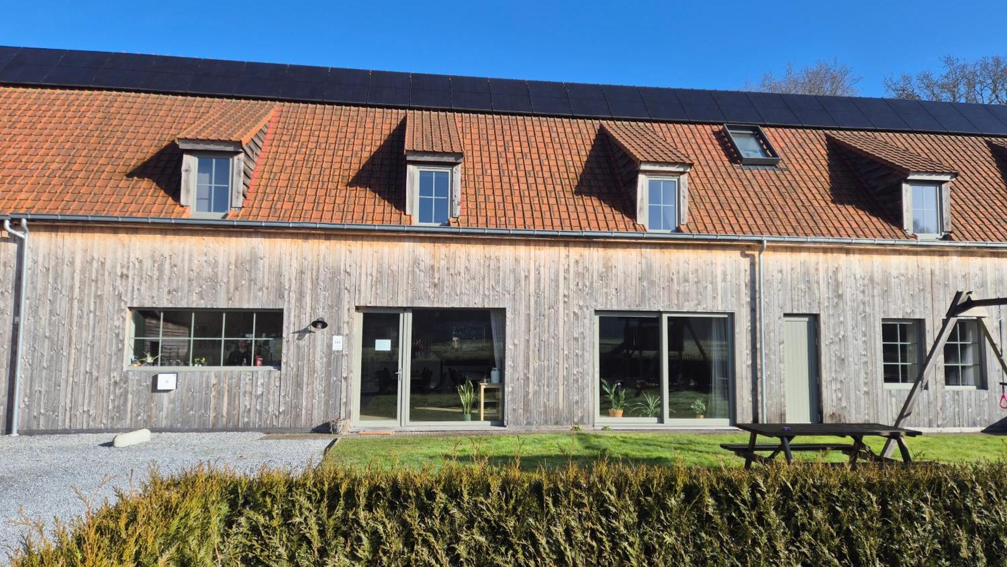 B&B De Dulle Koe Waregem Bagian luar foto