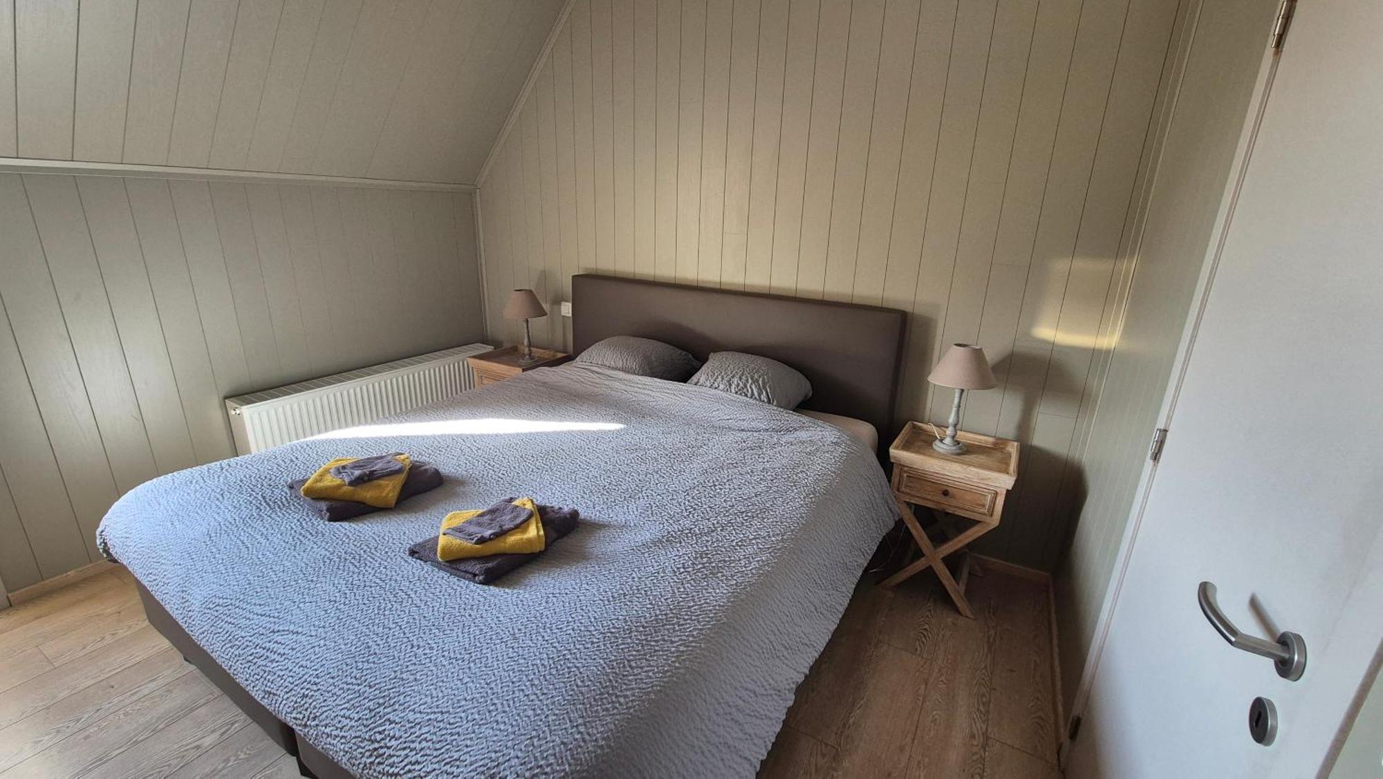 B&B De Dulle Koe Waregem Bagian luar foto