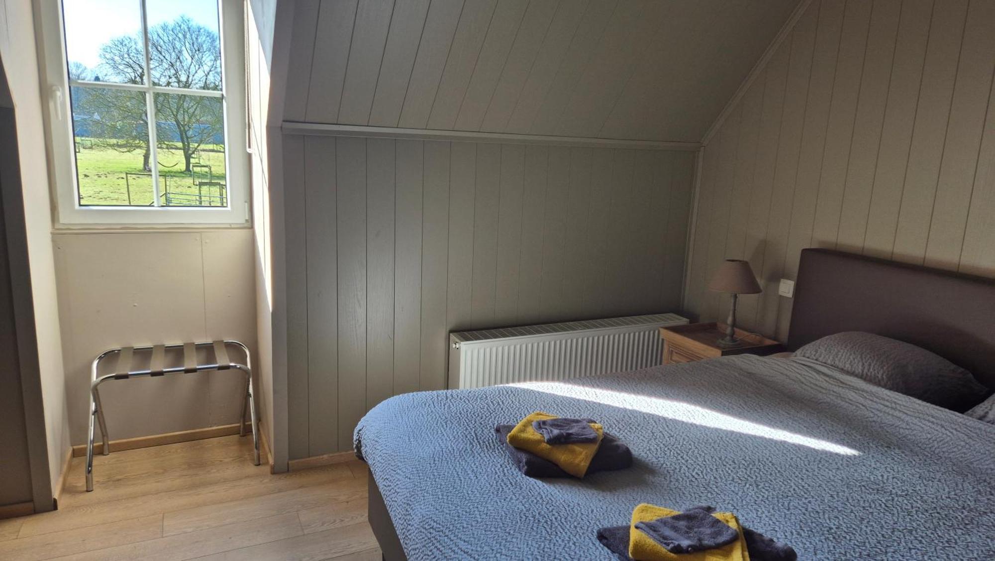 B&B De Dulle Koe Waregem Bagian luar foto