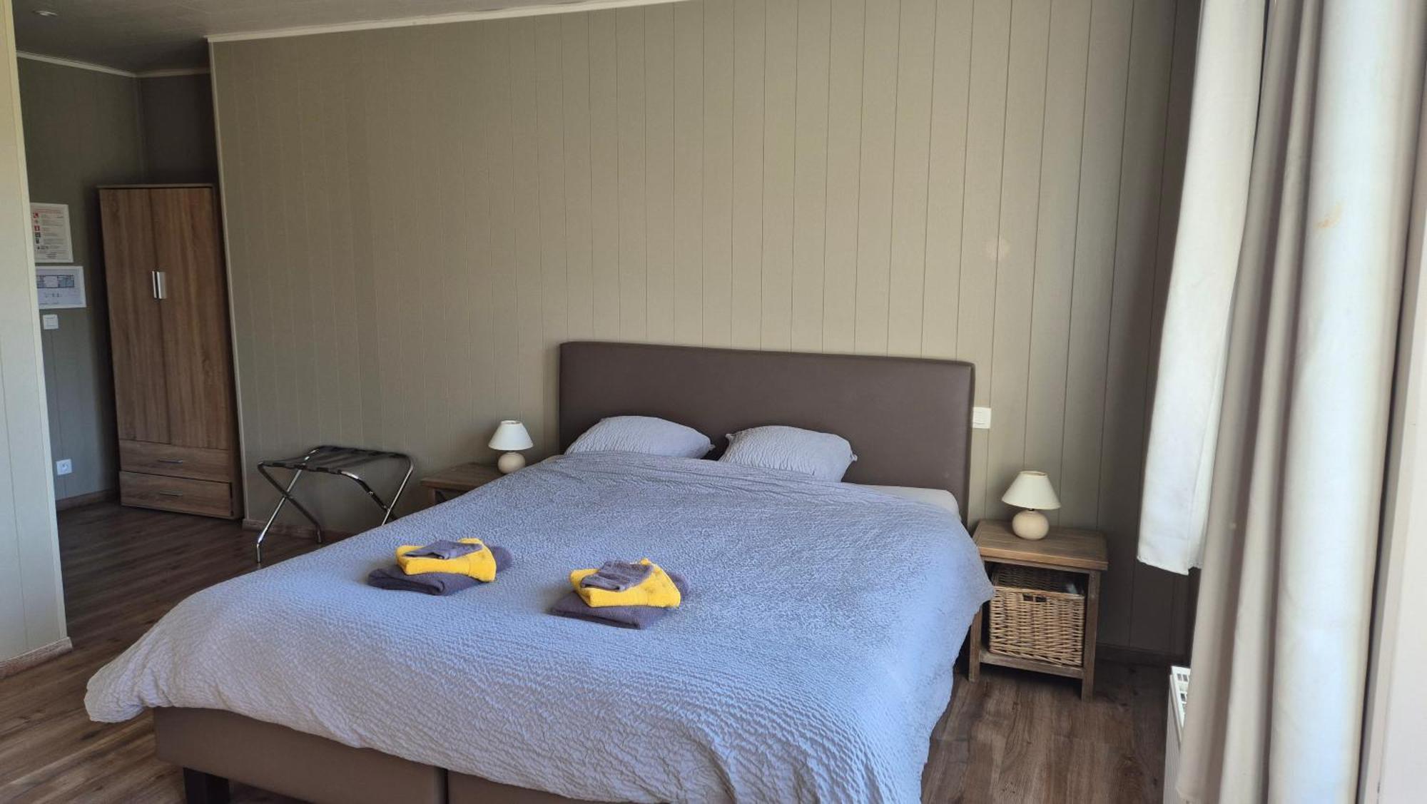 B&B De Dulle Koe Waregem Bagian luar foto