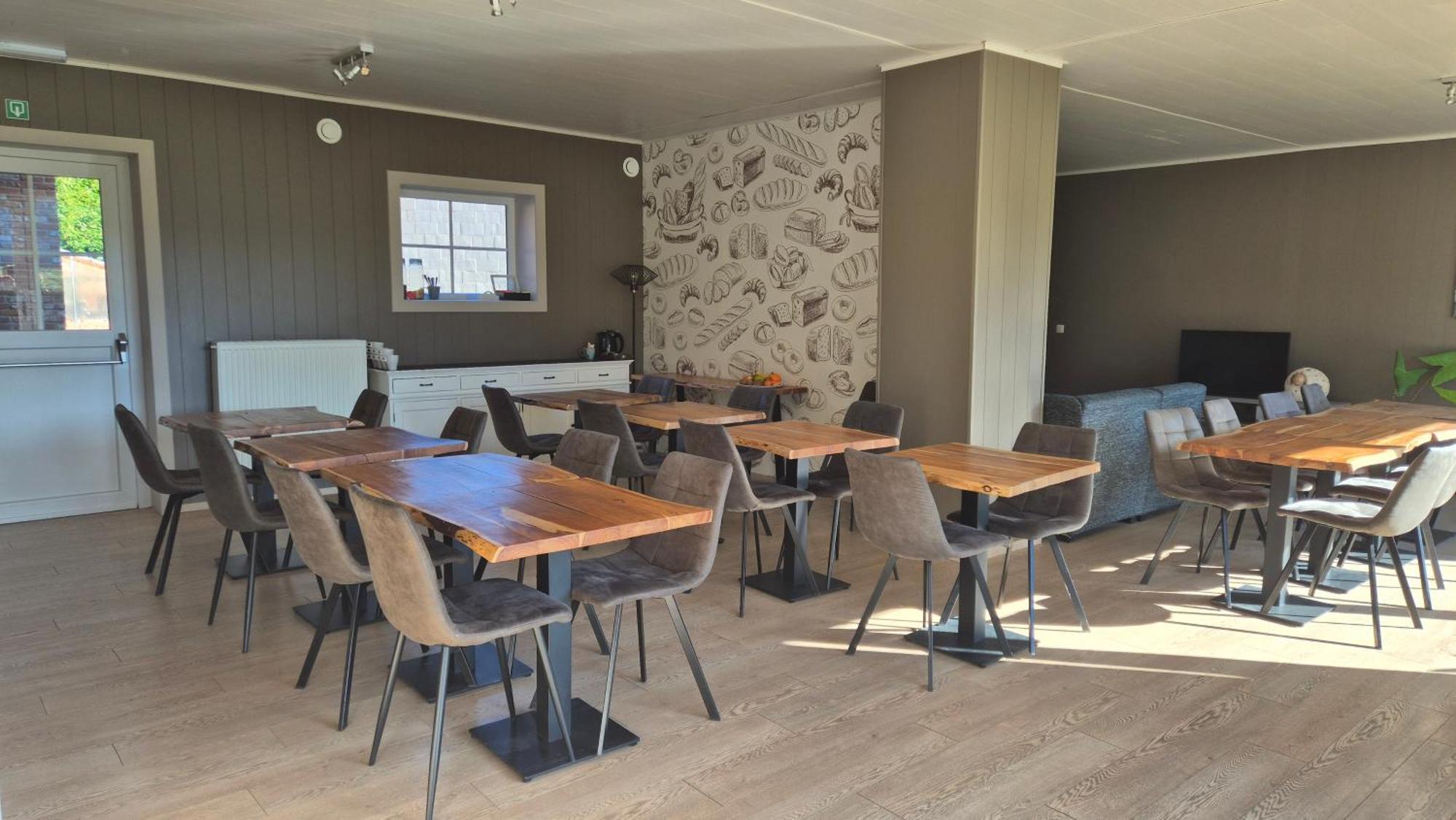 B&B De Dulle Koe Waregem Bagian luar foto