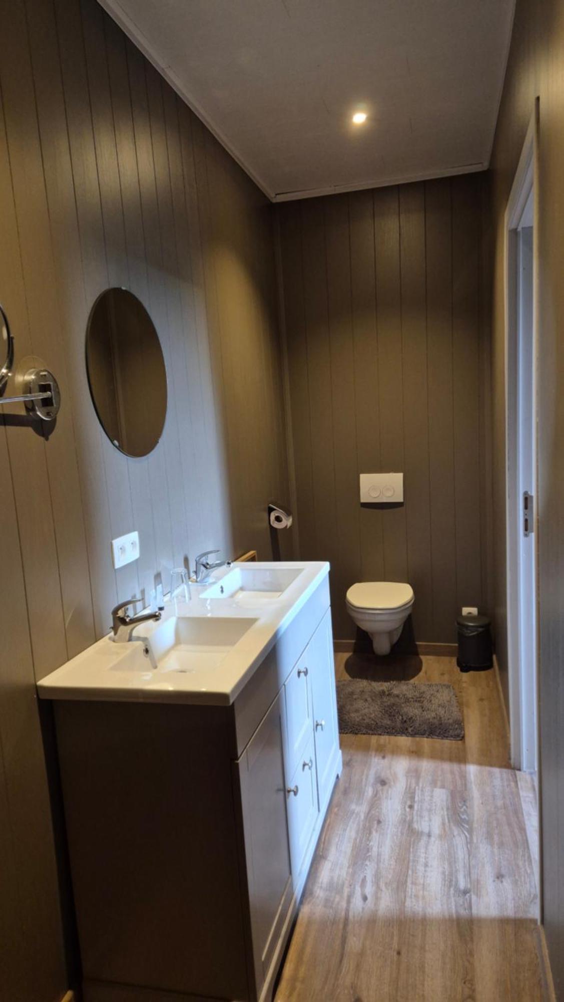 B&B De Dulle Koe Waregem Bagian luar foto
